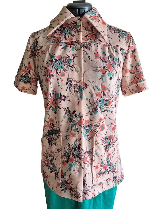 Smartique Tops - Vintage Smartique Floral Button-Up Short Sleeve Blouse size M